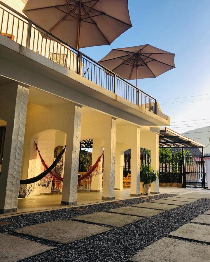 Castelinho Enseada 05 Suites Casa de hóspedes