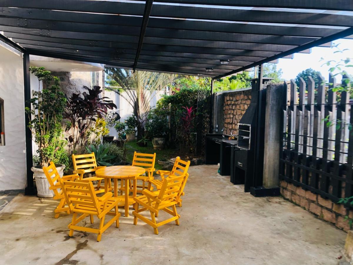 Castelinho Enseada 05 Suites *