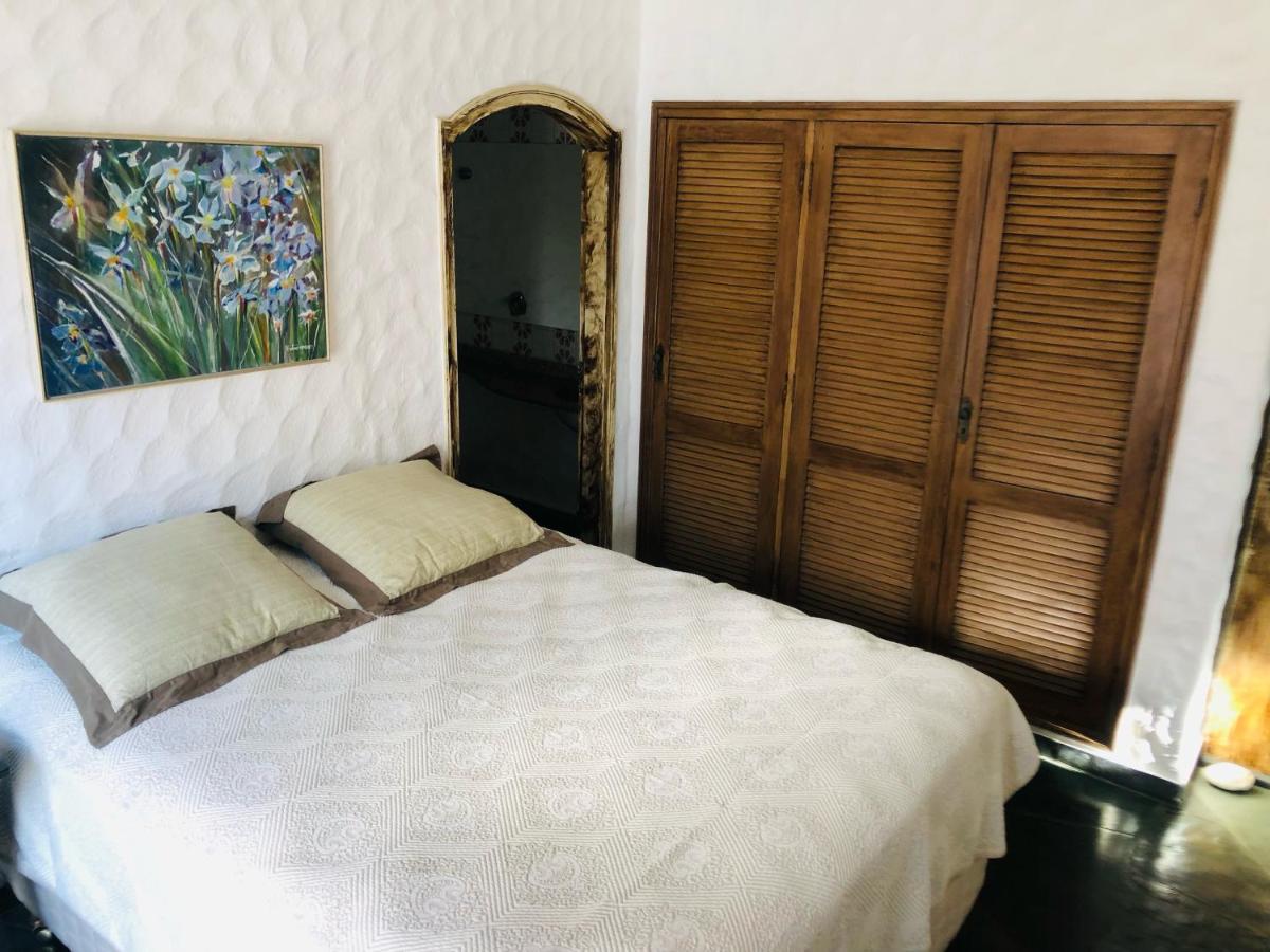 Castelinho Enseada 05 Suites