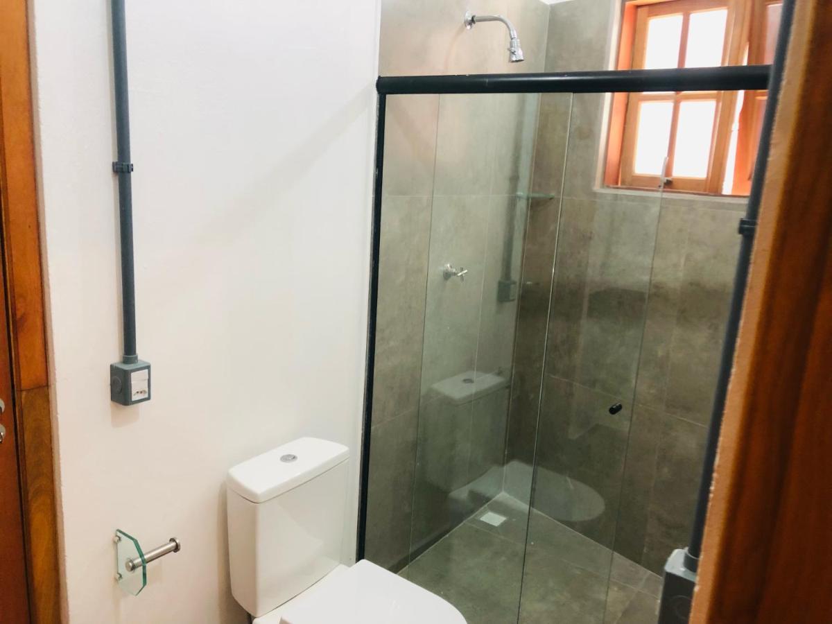 Castelinho Enseada 05 Suites *