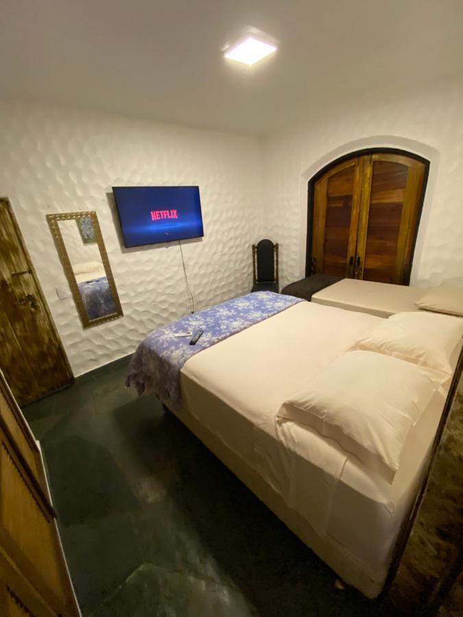 Castelinho Enseada 05 Suites Casa de hóspedes *