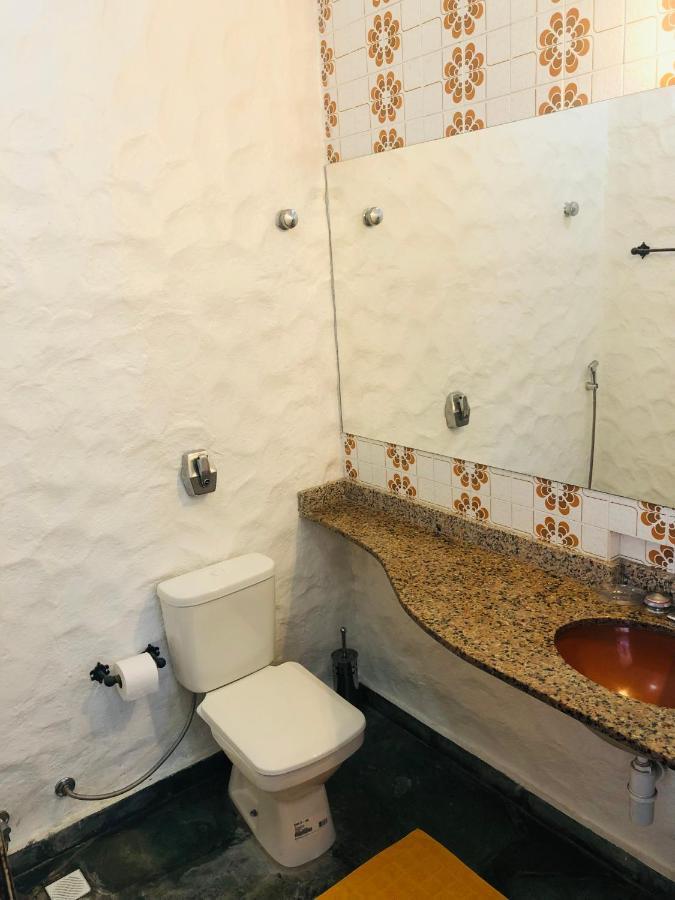 Castelinho Enseada 05 Suites *