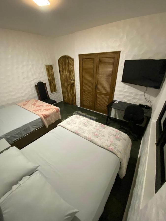 Casa de hóspedes Castelinho Enseada 05 Suites *